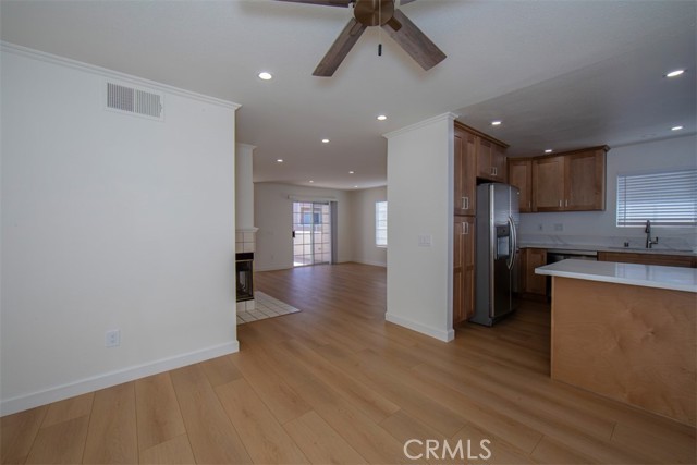 Detail Gallery Image 21 of 49 For 2800 Plaza Del Amo #177,  Torrance,  CA 90503 - 3 Beds | 3 Baths