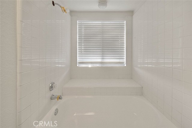 1540 Corte Hacienda, Upland CA: https://media.crmls.org/medias/7338e966-7590-4021-afef-0780b40dbcec.jpg