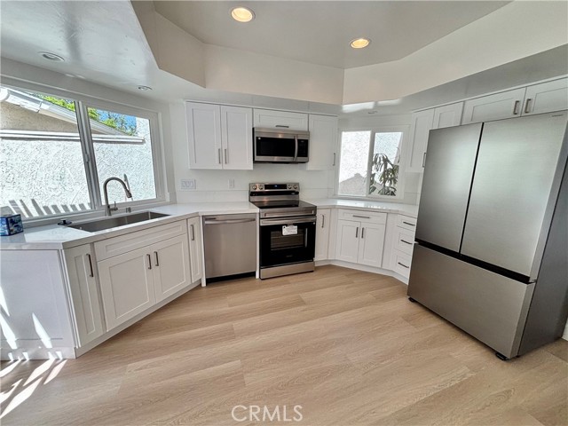 28142 Carpenteria Court, Laguna Niguel CA: https://media.crmls.org/medias/733a898b-f70b-4284-8a80-93f1b98875b0.jpg