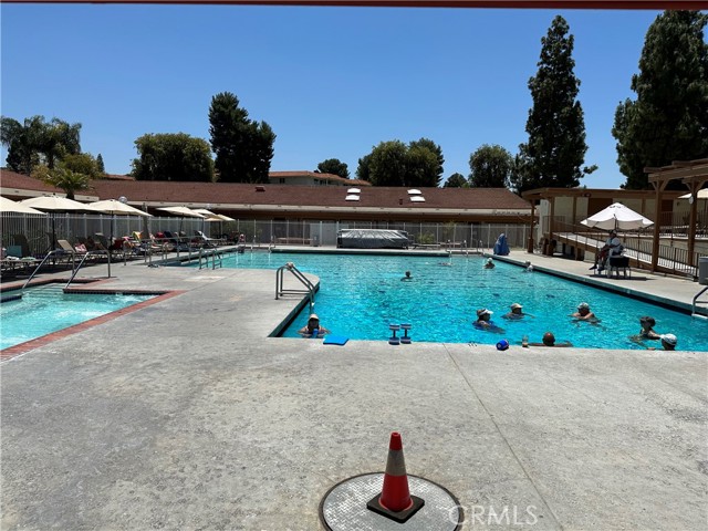 Detail Gallery Image 49 of 59 For 398 Avenida Castilla #B,  Laguna Woods,  CA 92637 - 2 Beds | 2 Baths