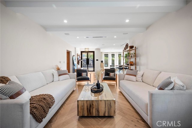 Detail Gallery Image 5 of 43 For 7911 Hillrose St, Sunland,  CA 91040 - 4 Beds | 3 Baths