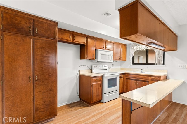 Detail Gallery Image 11 of 25 For 35656 Crestview, Yucaipa,  CA 92399 - 2 Beds | 2 Baths