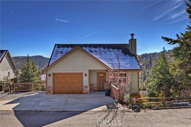 Detail Gallery Image 4 of 49 For 26660 Merced Ln, Lake Arrowhead,  CA 92352 - 3 Beds | 2/1 Baths