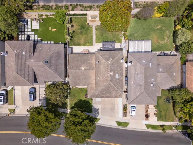20051 Lawson Lane, Huntington Beach CA: https://media.crmls.org/medias/733b65f6-fccc-4cc0-ba70-1ed9404527fb.jpg