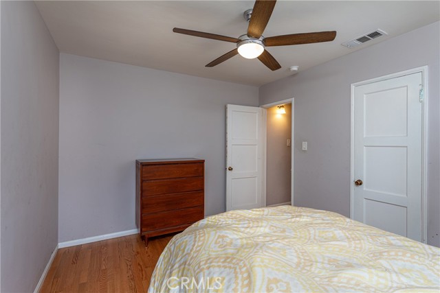 6851 Lubao Avenue, Winnetka CA: https://media.crmls.org/medias/733bd586-ee0c-4f9e-ad4f-b20b5ed17e22.jpg