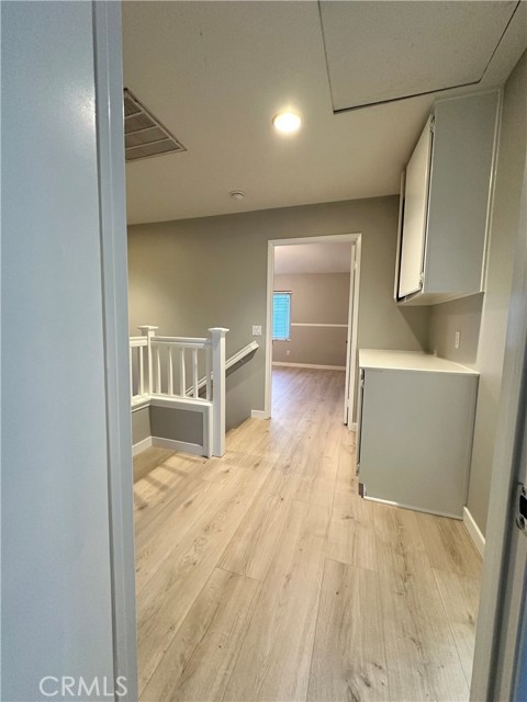 27109 Teton trail, Valencia CA: https://media.crmls.org/medias/733bfae0-4363-46f7-8d2e-6a702801b267.jpg
