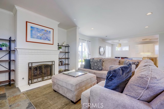 Detail Gallery Image 14 of 39 For 1581 Orange Ave, Costa Mesa,  CA 92627 - 3 Beds | 2/1 Baths