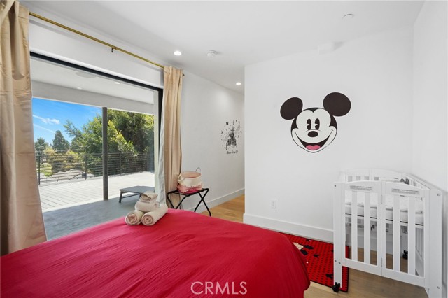 Detail Gallery Image 22 of 25 For 1812 Navy, Santa Monica,  CA 90405 - 5 Beds | 3 Baths