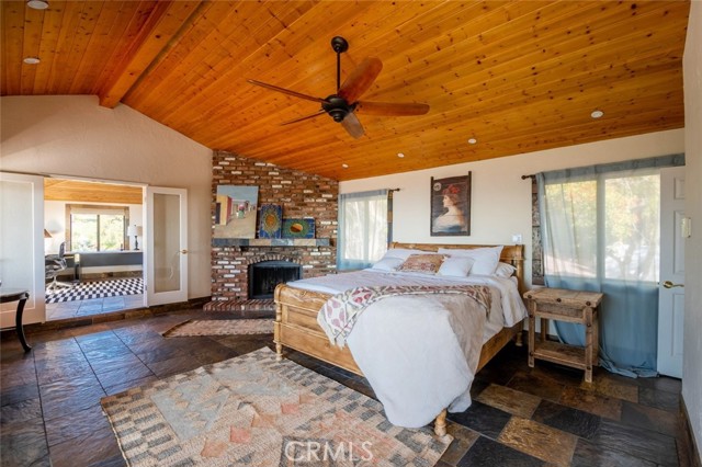 Detail Gallery Image 29 of 74 For 135 Loma Metisse Rd, Malibu,  CA 90265 - 5 Beds | 3/1 Baths