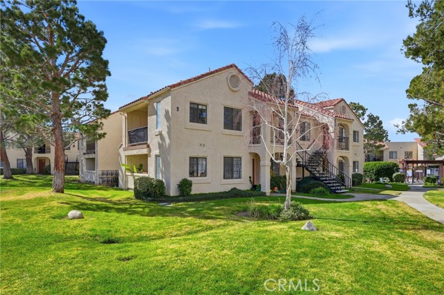 Detail Gallery Image 4 of 38 For 2554 Olive Dr #66,  Palmdale,  CA 93550 - 2 Beds | 2 Baths