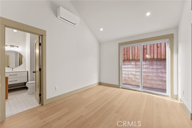 Detail Gallery Image 14 of 20 For 5409 Magnolia, Riverside,  CA 92506 - 2 Beds | 2 Baths