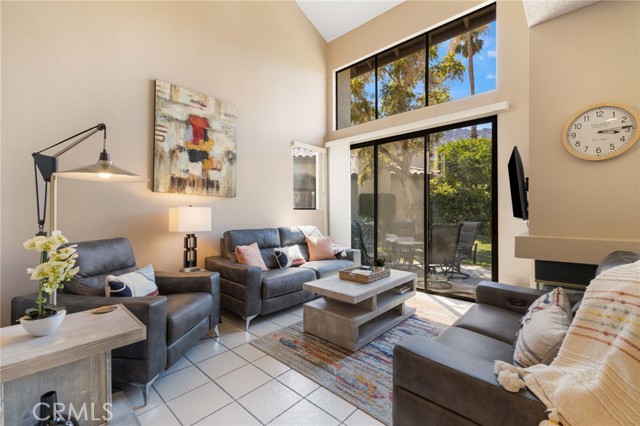 79822 Olympia Fields, La Quinta CA: https://media.crmls.org/medias/733f6455-4815-4365-829e-cf1cbb638590.jpg