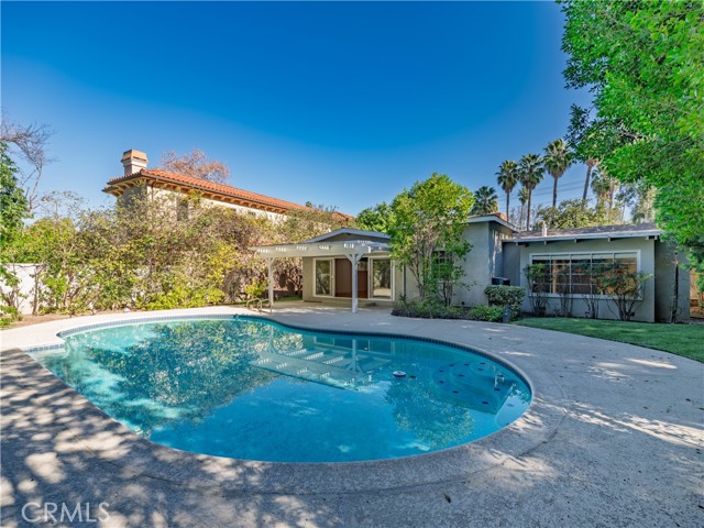 Detail Gallery Image 64 of 65 For 4539 Hayvenhurst, Encino,  CA 91436 - 3 Beds | 3 Baths