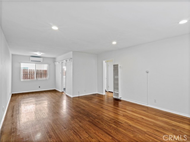 Detail Gallery Image 9 of 41 For 4918 1/2 Tujunga Ave, North Hollywood,  CA 91601 - 2 Beds | 1 Baths