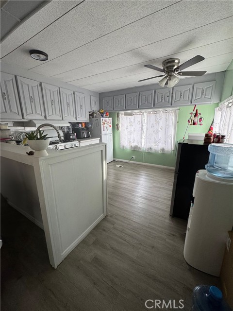 8562 C. Ave, Hesperia CA: https://media.crmls.org/medias/734089e8-09d1-4f6d-a7a6-dda125fe5ec4.jpg