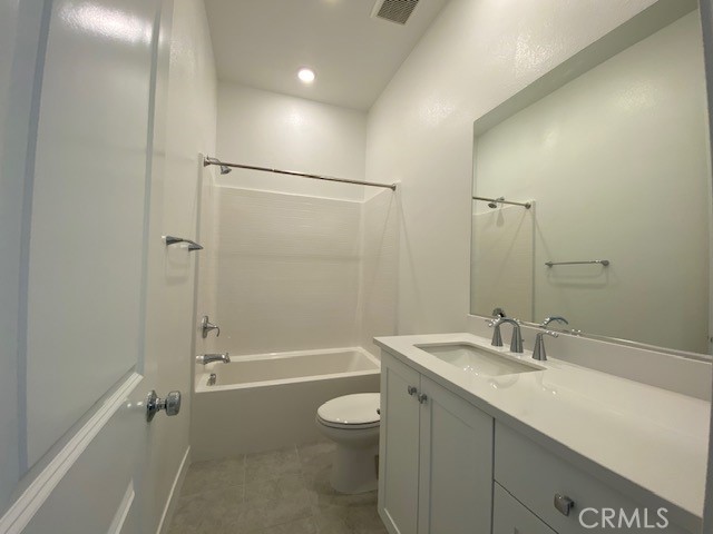 26955 Prospector Road, Valencia CA: https://media.crmls.org/medias/73408aba-341f-4f5d-80d4-0ea96263c810.jpg