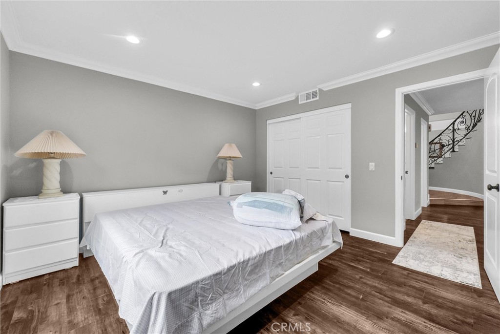 MLS #WS25229211 image #19