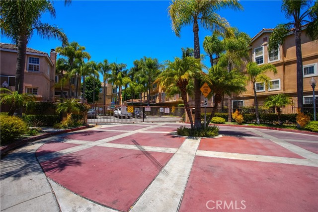 13983 Lemoli Avenue, Hawthorne CA: https://media.crmls.org/medias/73419602-2cf4-4751-85f4-def90ebf6aa6.jpg