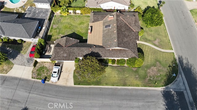 Detail Gallery Image 10 of 15 For 9623 Shellyfield Rd, Downey,  CA 90240 - 3 Beds | 3 Baths