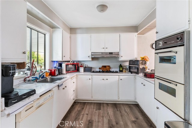 5108 Don Miguel Drive, Carlsbad CA: https://media.crmls.org/medias/73420d87-27fb-482a-9a1f-42ef8a049429.jpg