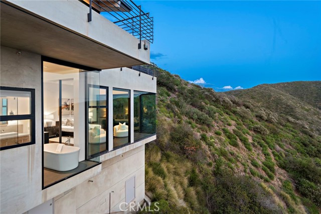 Detail Gallery Image 41 of 49 For 591 Balboa Ave, Laguna Beach,  CA 92651 - 4 Beds | 4/1 Baths