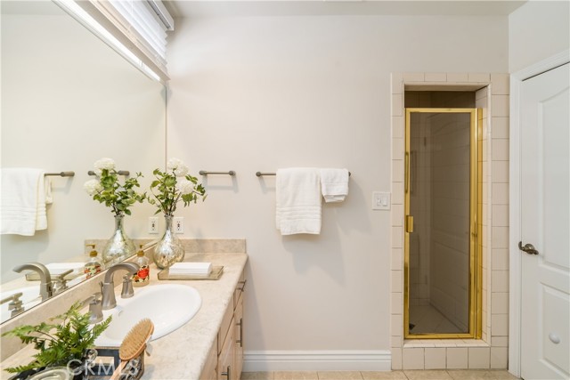 Detail Gallery Image 20 of 35 For 15229 Camarillo St, Sherman Oaks,  CA 91403 - 3 Beds | 2 Baths