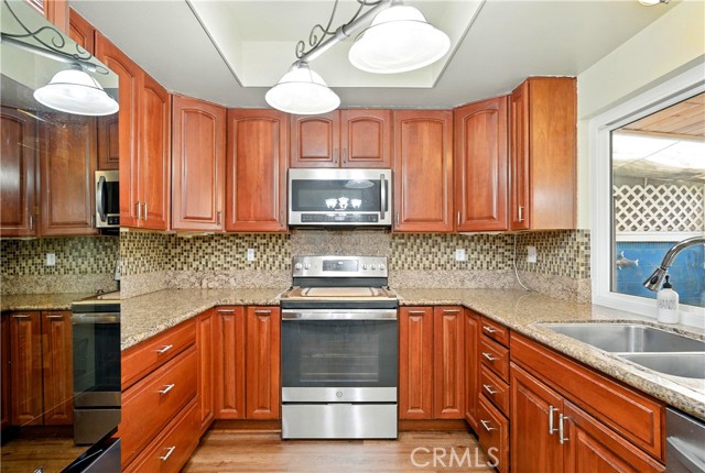 11811 La Serna Drive, Whittier CA: https://media.crmls.org/medias/7344239d-b4cd-4934-8b2f-6ba0989c3d98.jpg