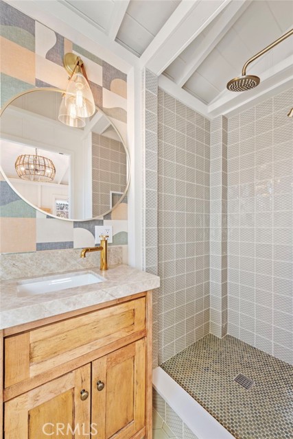 235 Cajon Street, Laguna Beach CA: https://media.crmls.org/medias/7344a979-bb5f-422c-85ed-a13cd2d05fb0.jpg