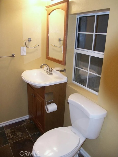 Image 18 of 25 For 124 Naomi