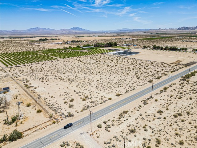 34700 Rabbit Springs Road, Lucerne Valley CA: https://media.crmls.org/medias/7346a13d-c4e0-45c5-ac7f-47f3a0c80ce5.jpg