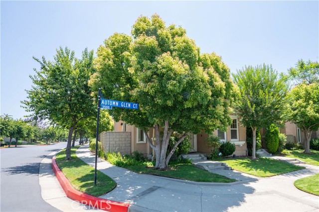 Detail Gallery Image 34 of 38 For 11480 Autumn Glen Ct, Porter Ranch,  CA 91326 - 3 Beds | 3 Baths