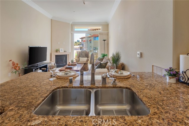 Detail Gallery Image 4 of 41 For 901 Deep Valley Dr #213,  Rolling Hills Estates,  CA 90274 - 1 Beds | 1 Baths