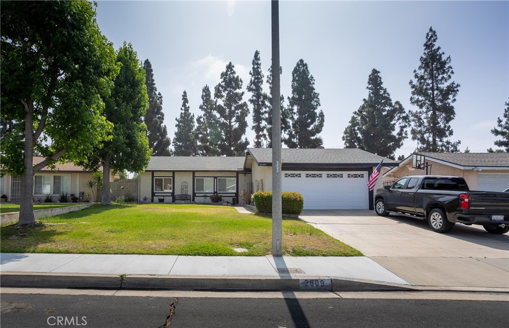 2609 S Plainfield Drive
