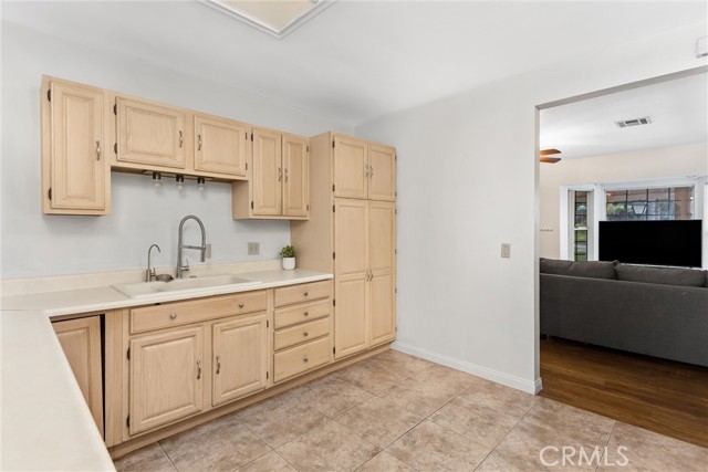 Detail Gallery Image 7 of 25 For 35194 Velardo, Yucaipa,  CA 92399 - 4 Beds | 2 Baths