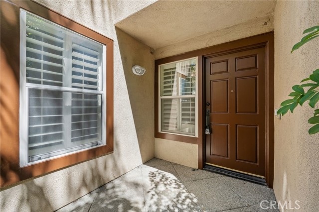3 Toscany, Irvine CA: https://media.crmls.org/medias/734801b3-04b6-4f93-a3e7-a8df80e7dcac.jpg