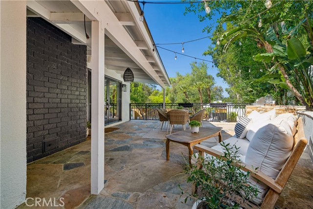 Detail Gallery Image 53 of 73 For 4590 Ensenada Dr, Woodland Hills,  CA 91364 - 3 Beds | 2/1 Baths