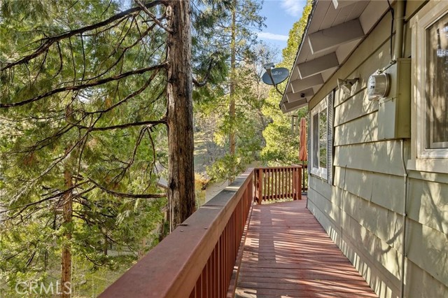 Detail Gallery Image 23 of 35 For 26974 Tunnel Dr, Lake Arrowhead,  CA 92352 - 3 Beds | 2 Baths