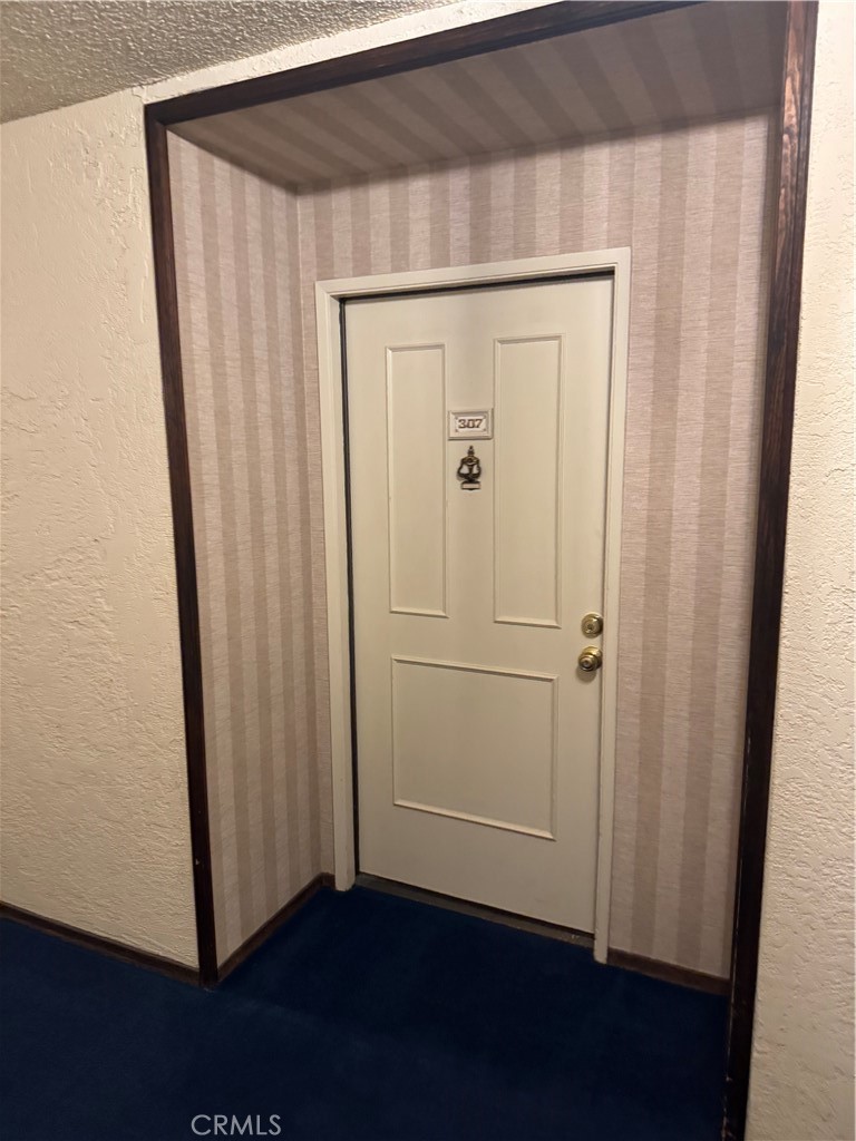 https://media.crmls.org/medias/73495274-3ac9-45e4-bbc2-c6db53159319.jpg?preset=X-Large