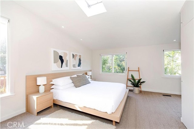 Detail Gallery Image 44 of 58 For 2412 Canyon Oak Dr, Los Angeles,  CA 90068 - 3 Beds | 2 Baths