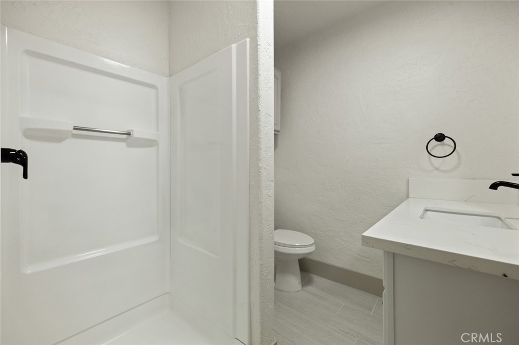 https://media.crmls.org/medias/734a9ae3-7a70-4958-87f9-4597219fbbae.jpg?preset=X-Large