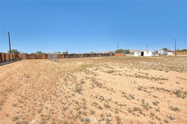 Detail Gallery Image 38 of 44 For 20916 Thunderbird Rd, Apple Valley,  CA 92307 - 3 Beds | 2 Baths