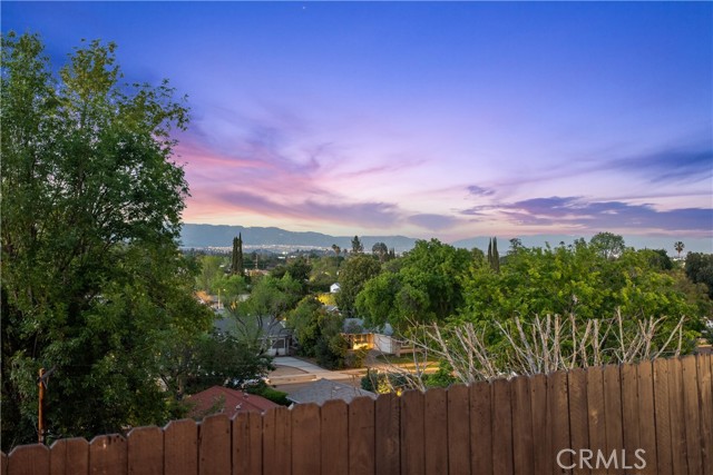 Detail Gallery Image 44 of 72 For 6172 Dalecrest Ave, Woodland Hills,  CA 91367 - 3 Beds | 2 Baths