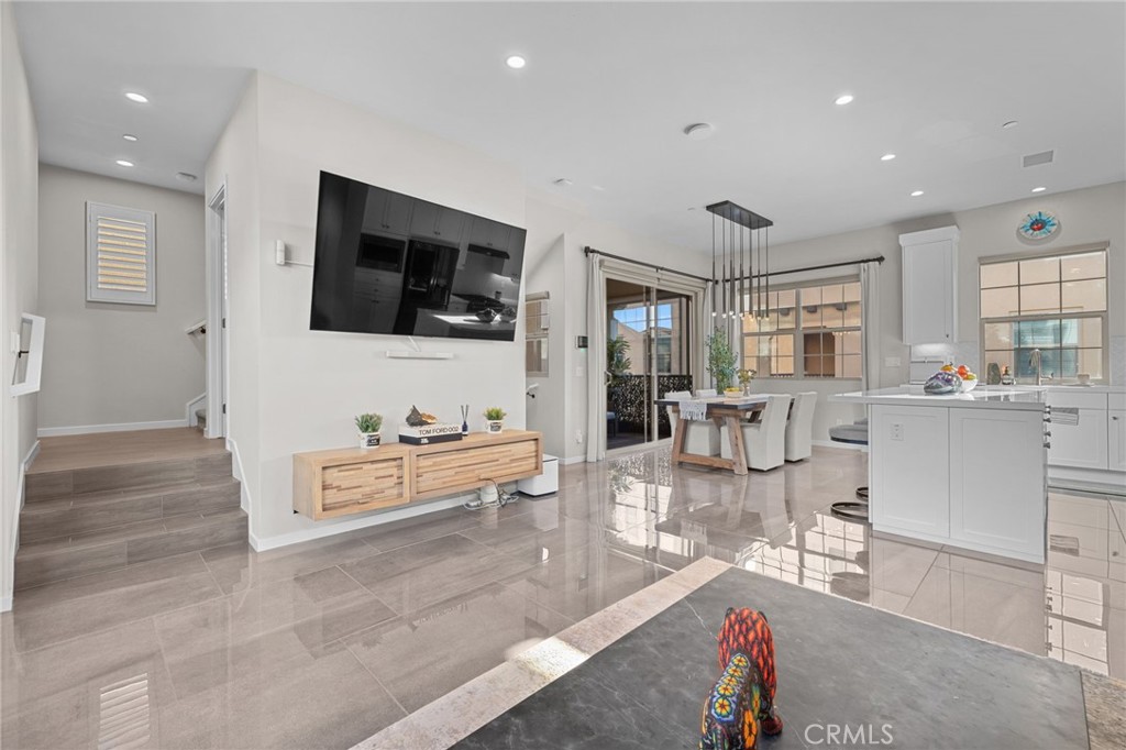 MLS #DW25267885 image #12