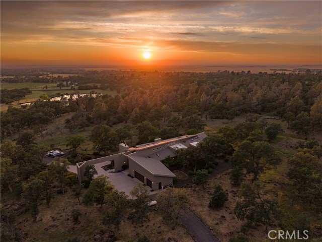 Detail Gallery Image 68 of 73 For 189 Indian Cliffs Drive, Chico,  CA 95973 - 3 Beds | 3/1 Baths