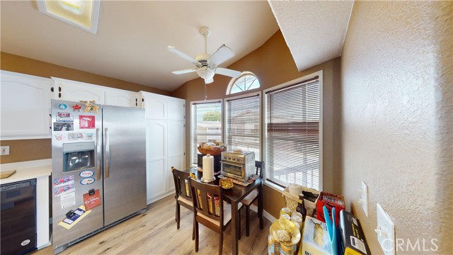 Detail Gallery Image 5 of 33 For 19361 Brookhurst St #139,  Huntington Beach,  CA 92646 - 3 Beds | 2 Baths