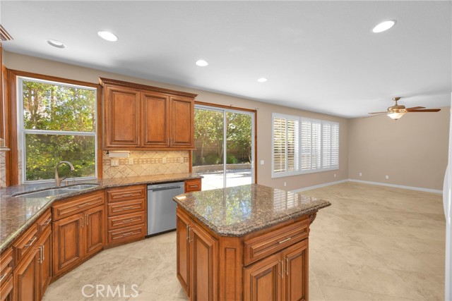 MLS #OC25234002 image #19