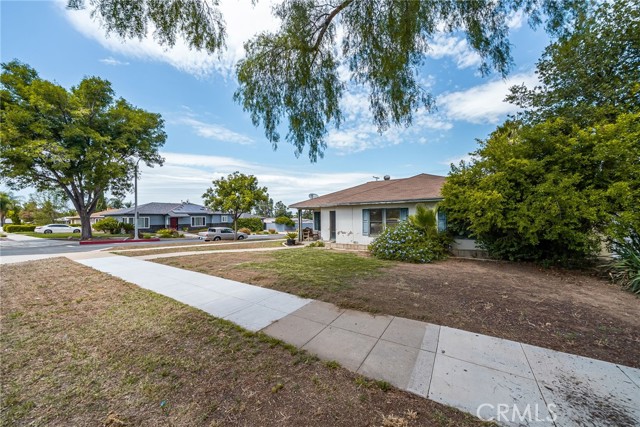 Image 3 for 323 W Kendall St, Corona, CA 92882