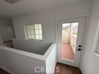 https://media.crmls.org/medias/734da9b2-de01-4d74-8b29-ef41790b4b73.jpg?preset=X-Large