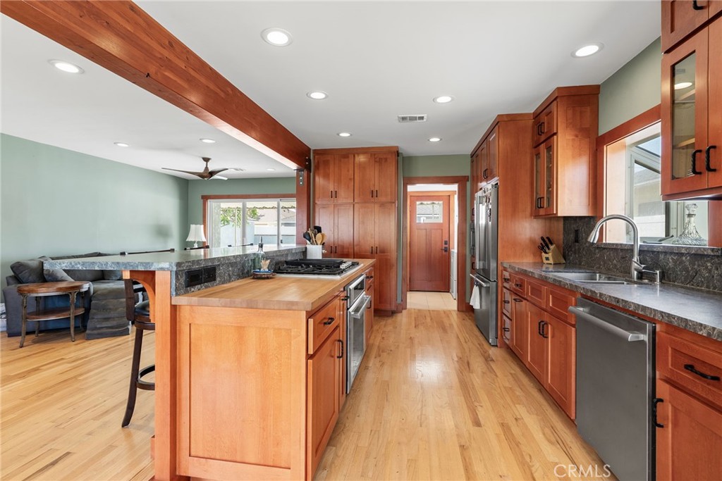 734dc9e5 57a6 470b A429 18e508668a7a