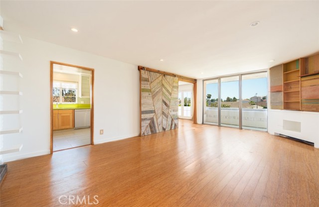 Detail Gallery Image 2 of 30 For 750 S Windsor Bld #7,  Los Angeles,  CA 90005 - 2 Beds | 2 Baths